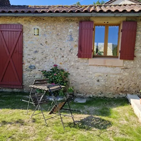 Holiday home Rural Au Calme