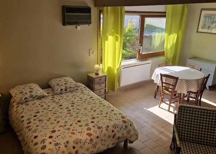 別荘 Rural Au Calme Bourgnac